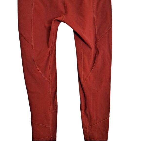 Lululemon All The Right Places Crop II 23" Size 8 - Picture 4 of 9